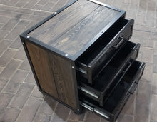 Cargar imagen en el visor de la galería, CAJONERA DETROIT 3 CAJONES